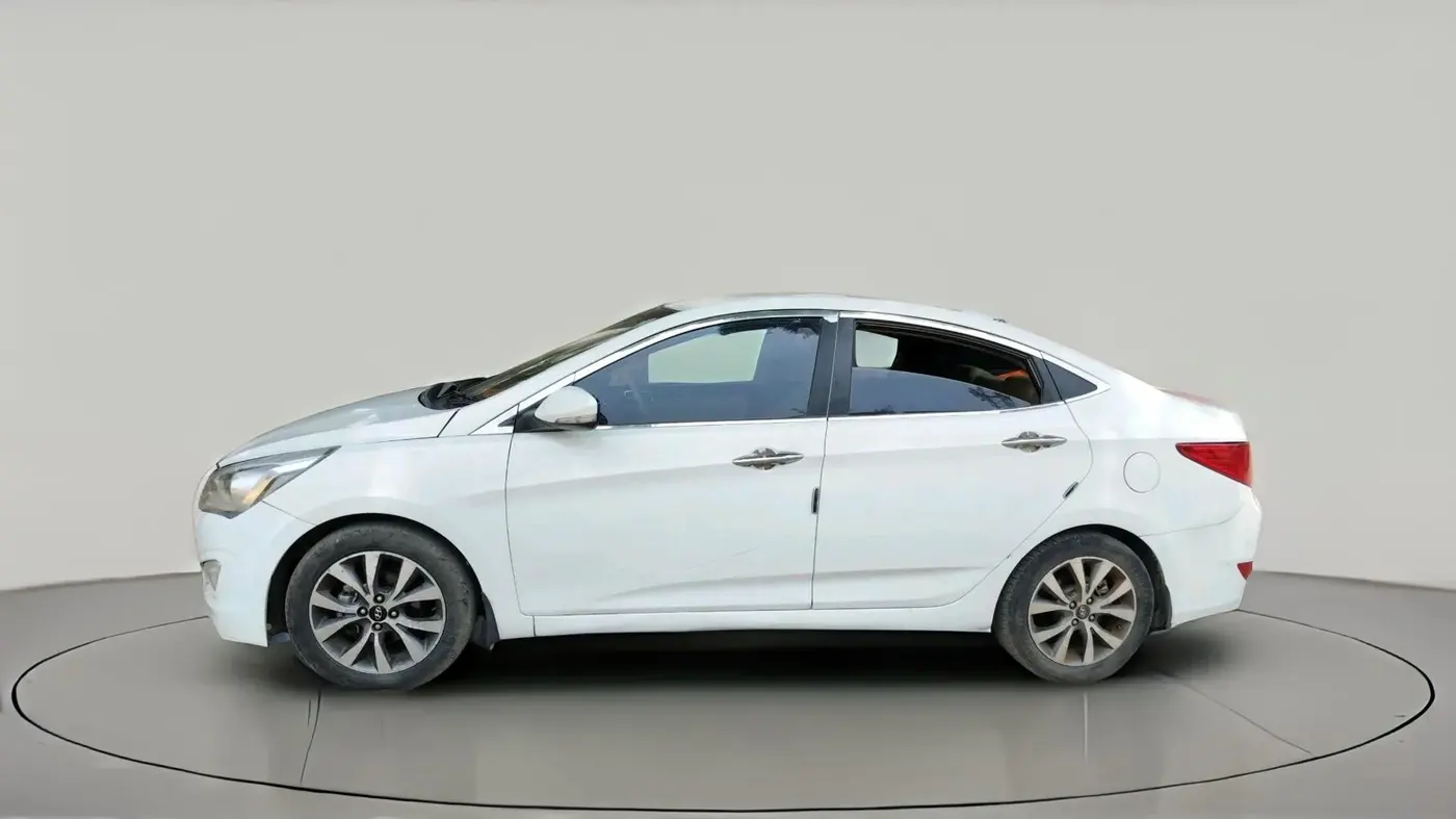 2016 Hyundai Verna FLUIDIC 1.6 CRDI SX AT 4S, Diesel, Automatic, 1,04,592 km, exterior