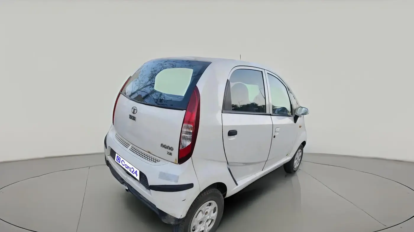 2015 Tata Nano EMAX XM CNG, CNG, Manual, 84,857 km, exterior