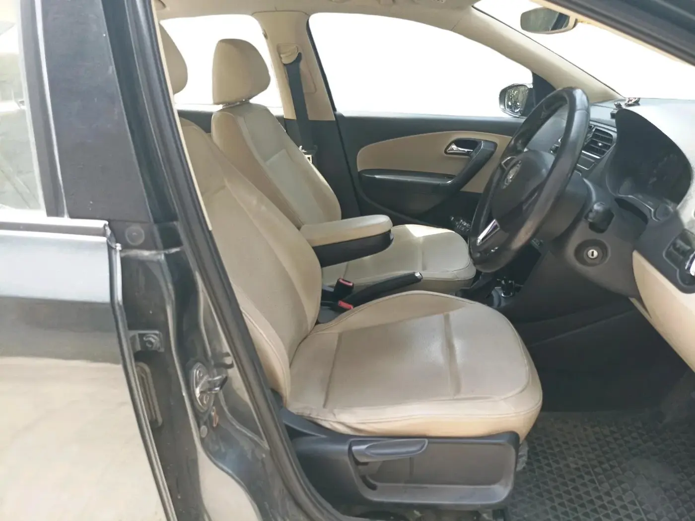 2017 Skoda Rapid STYLE 1.5 TDI AT, Diesel, Automatic, 76,377 km, interior