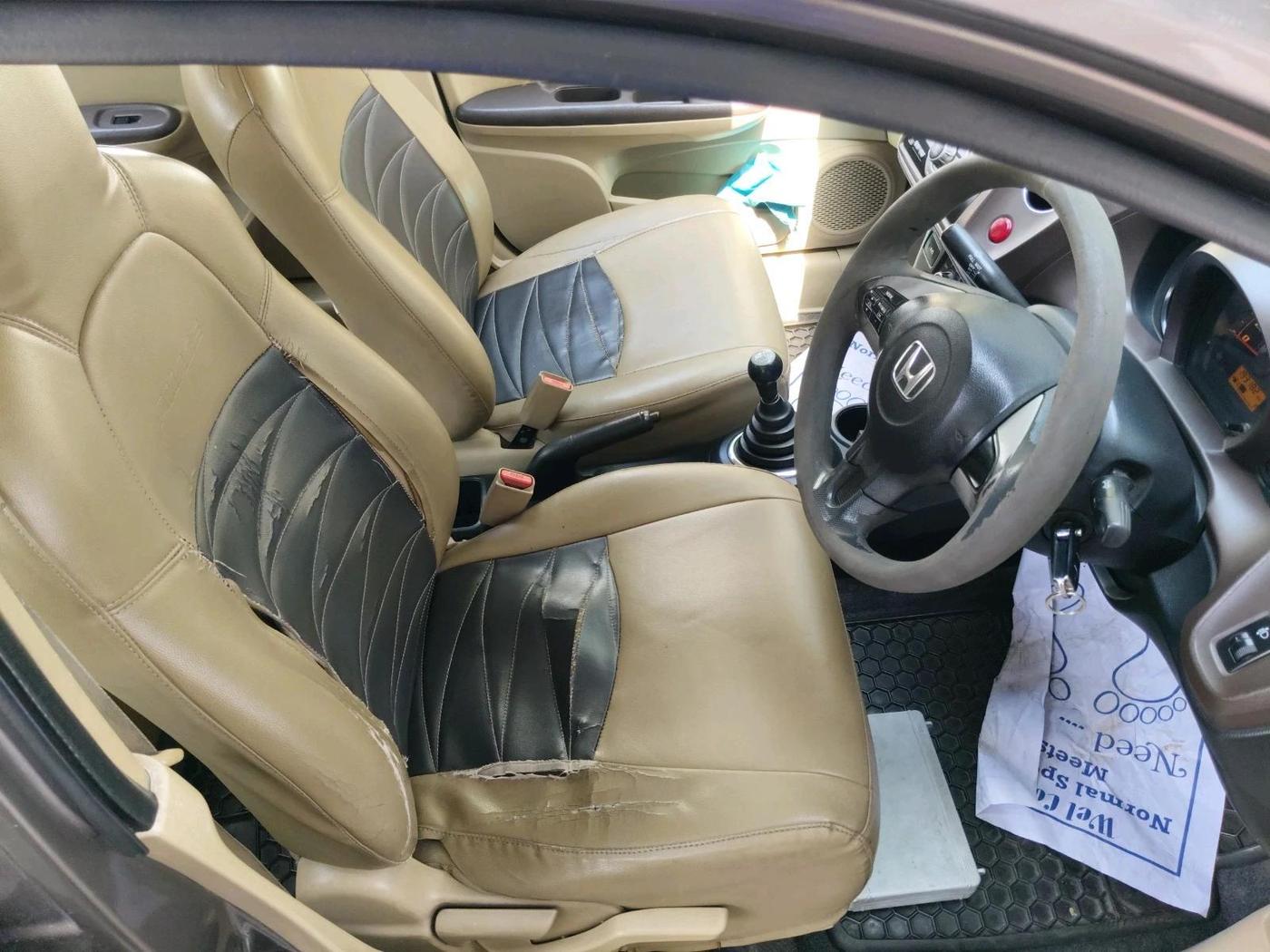 2013 Honda Amaze 1.5L I-DTEC S, Diesel, Manual, 1,93,182 km, interior