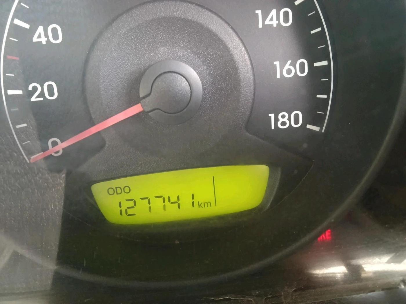 2013 Hyundai Eon ERA +, CNG, Manual, 1,27,741 km, interior
