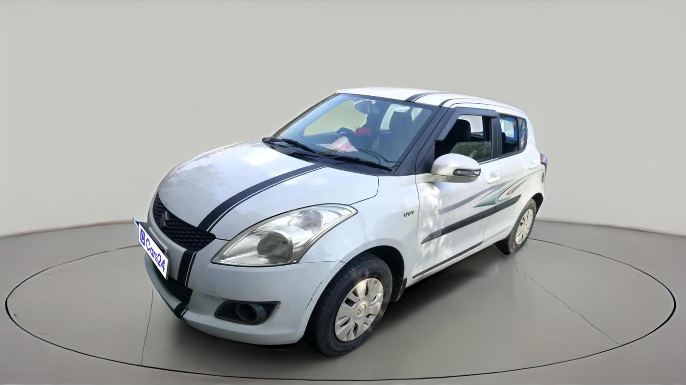 2014 Maruti Swift VXI, CNG, Manual, 82,903 km, exterior
