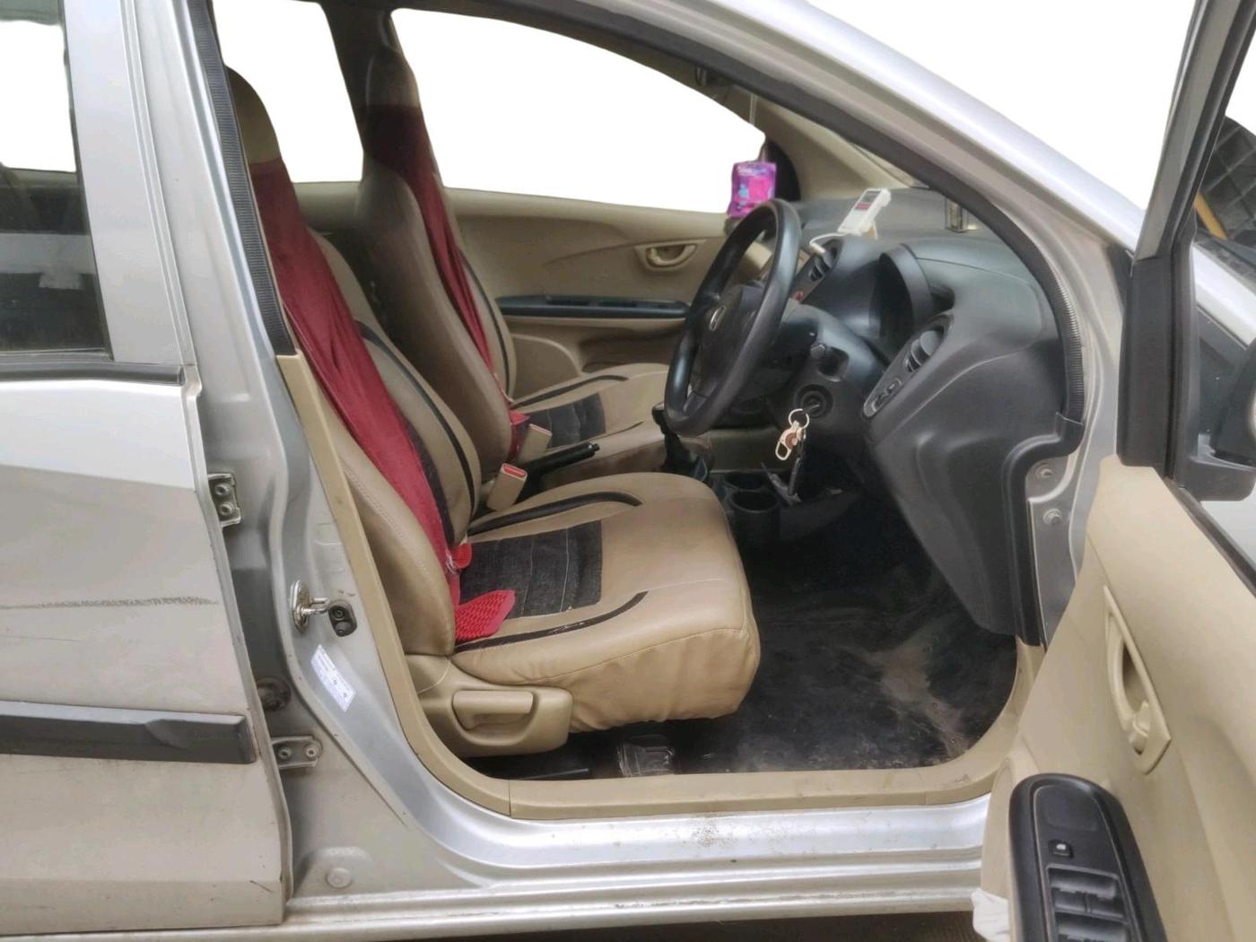 2014 Honda Mobilio 1.5L I-VTEC E, CNG, Manual, 1,66,497 km, interior