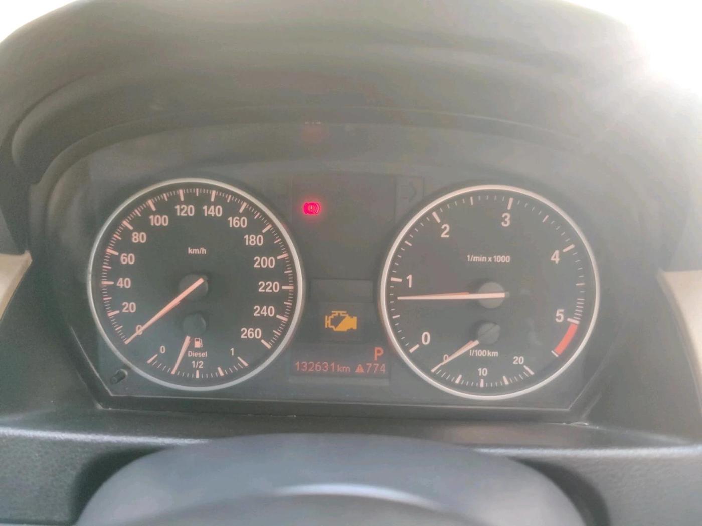 2011 BMW X1 sDrive20d, Diesel, Automatic, 1,32,631 km, interior
