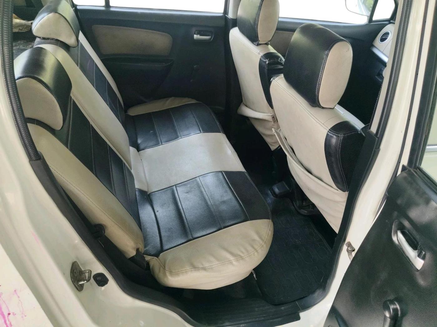 2017 Maruti Wagon R 1.0 LXI, CNG, Manual, 1,13,710 km, interior