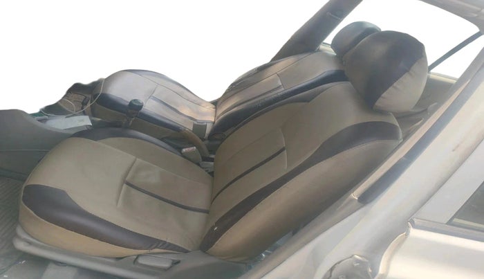 2011 Hyundai Accent GLE, CNG, Manual, 1,59,011 km, interior