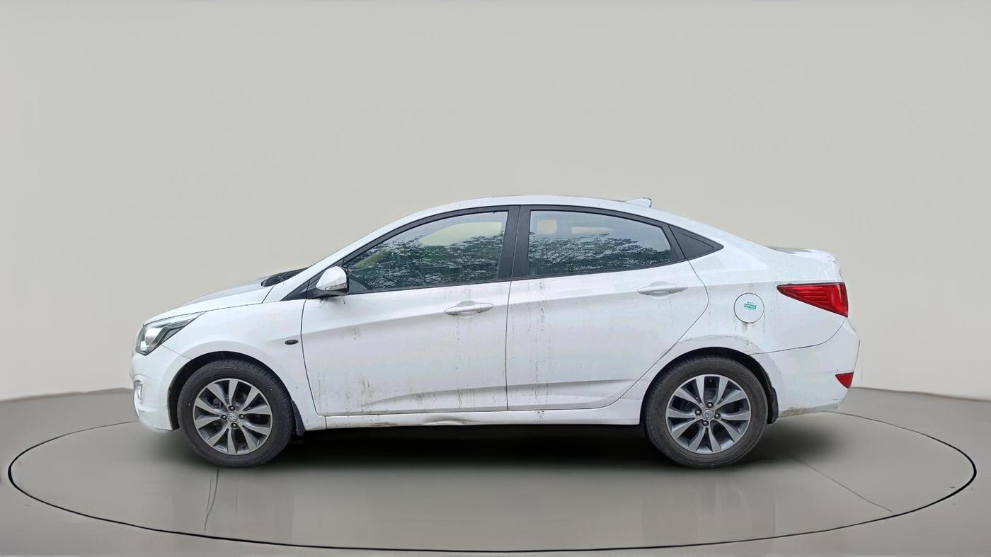 2017 Hyundai Verna 1.6 VTVT SX, Petrol, Manual, 72,764 km, exterior