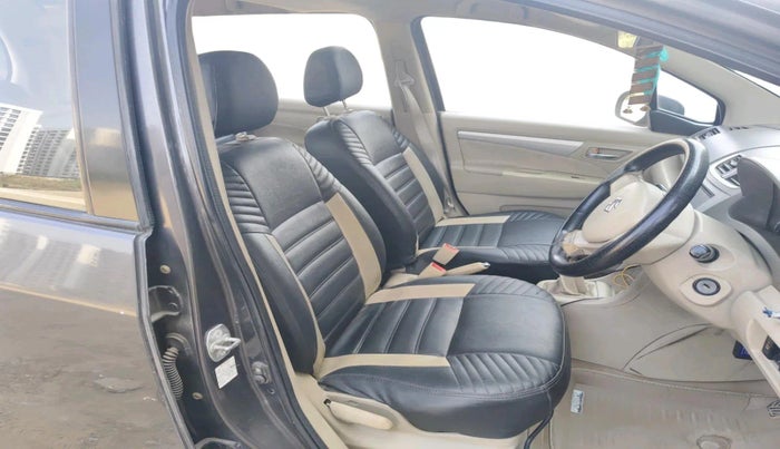 2014 Maruti Ertiga VDI, Diesel, Manual, 2,17,388 km, interior