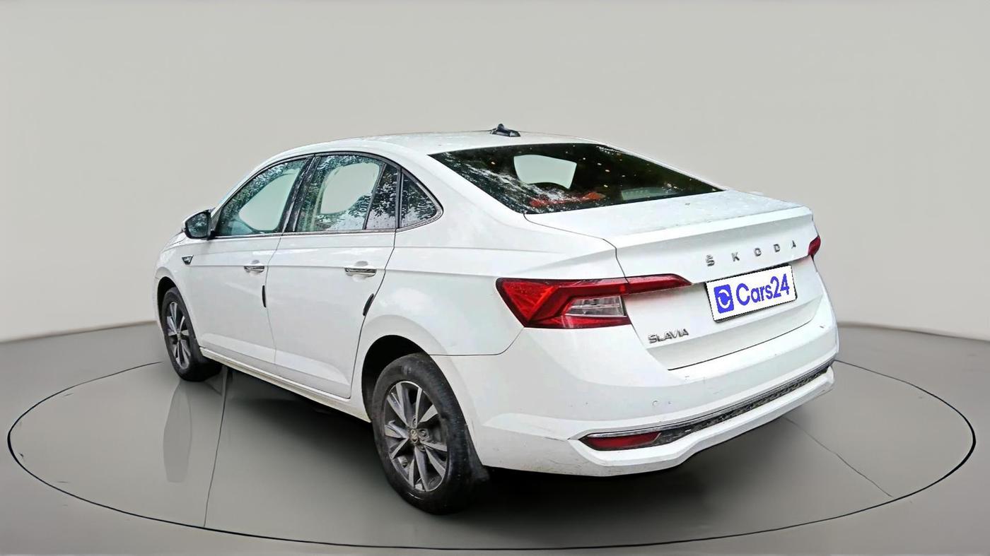 2022 Skoda SLAVIA STYLE 1.0L TSI MT, Petrol, Manual, 77,112 km, exterior