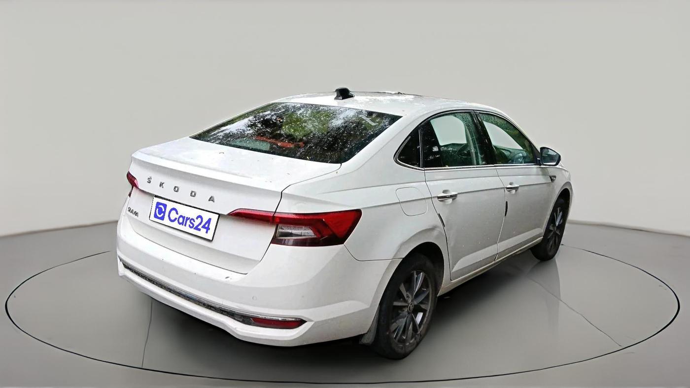 2022 Skoda SLAVIA STYLE 1.0L TSI MT, Petrol, Manual, 77,112 km, exterior