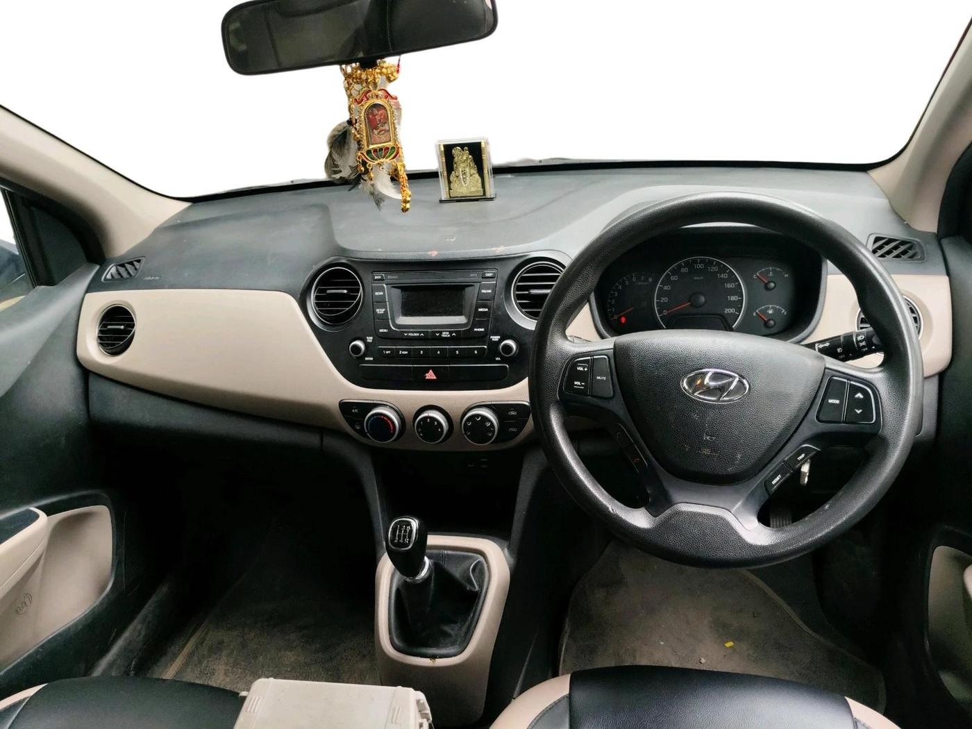 2016 Hyundai Grand i10 SPORTZ 1.2 KAPPA VTVT, Petrol, Manual, 89,565 km, interior