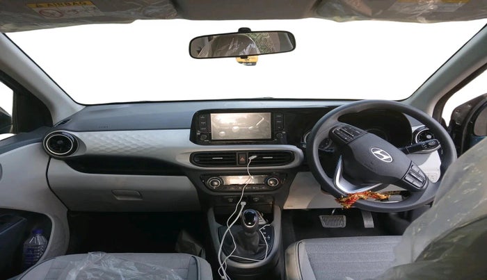 2025 Hyundai GRAND I10 NIOS SPORTZ AMT 1.2 KAPPA VTVT, Petrol, Automatic, 1,841 km, interior