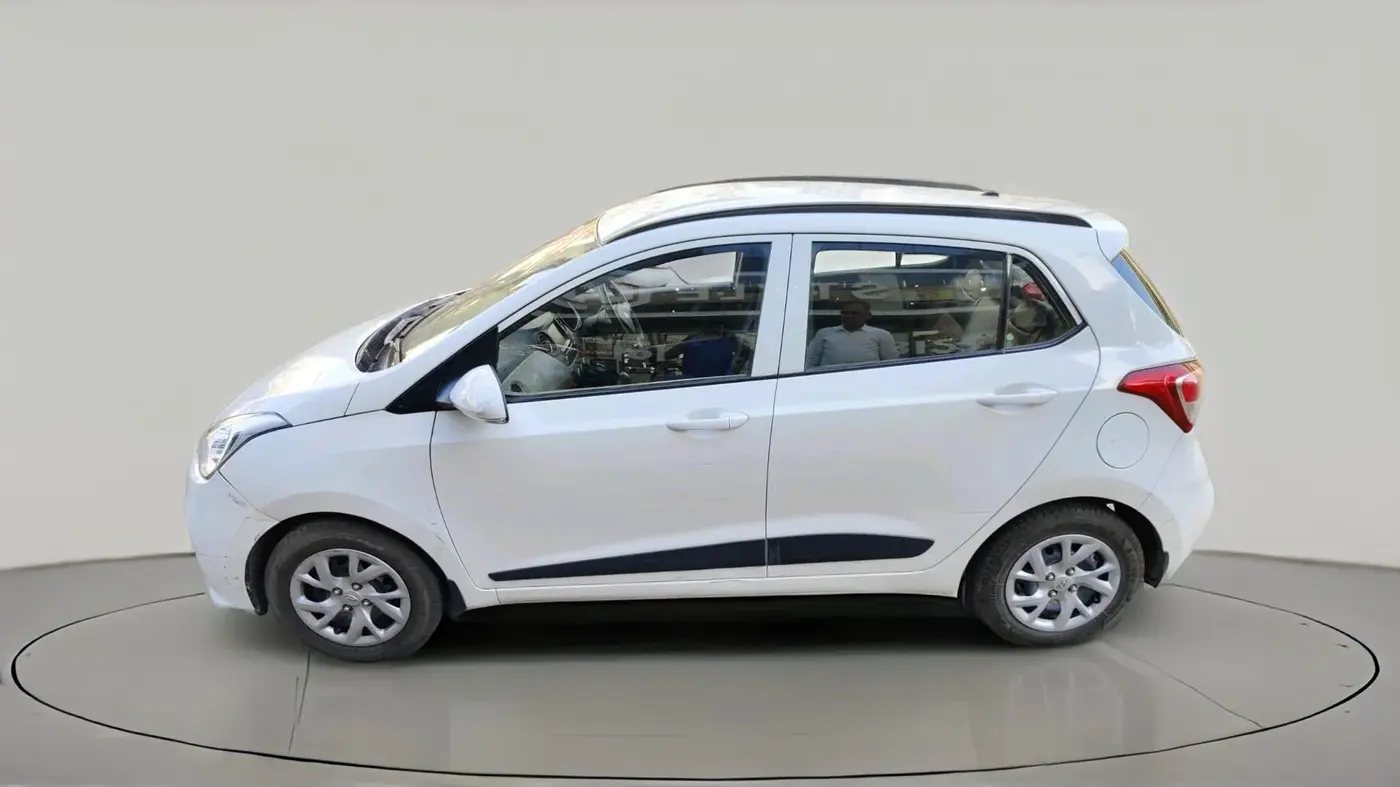 2018 Hyundai Grand i10 SPORTZ 1.2 KAPPA VTVT, Petrol, Manual, 56,036 km, exterior