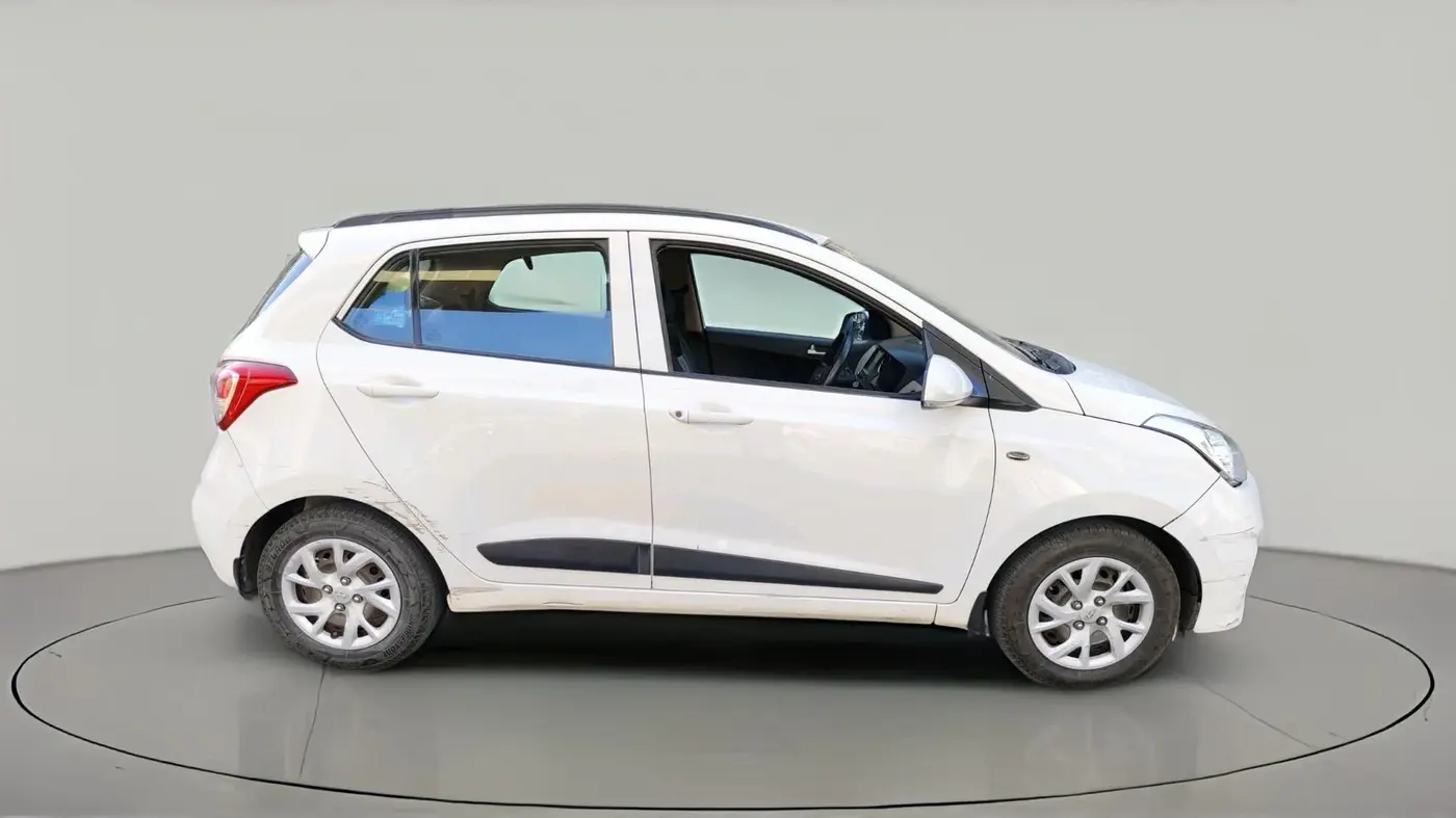 2018 Hyundai Grand i10 SPORTZ 1.2 KAPPA VTVT, Petrol, Manual, 56,036 km, exterior