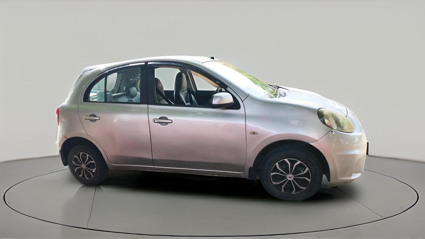 2017 Nissan Micra Active XL, CNG, Manual, 84,564 km, exterior