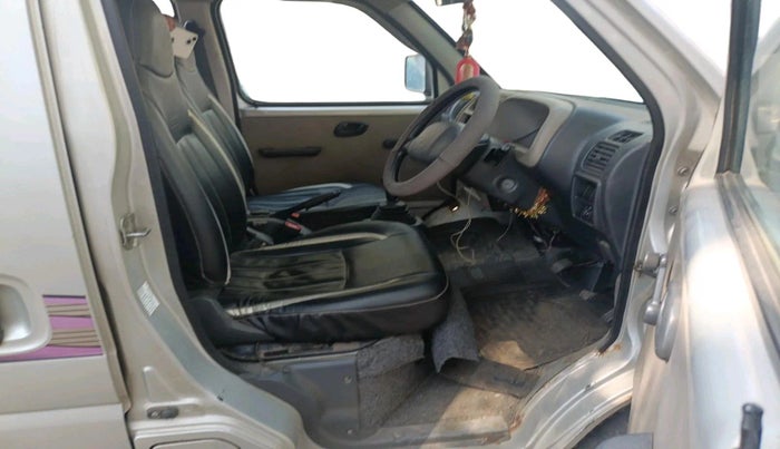 2015 Maruti Eeco 5 STR WITH A/C+HTR, Petrol, Manual, 50,489 km, interior