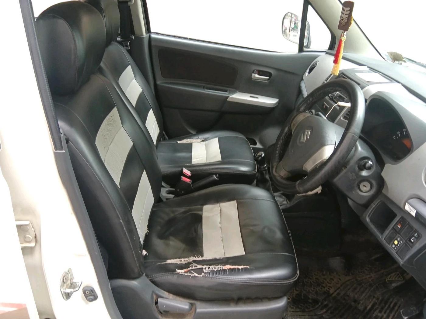 2012 Maruti Wagon R 1.0 LXI CNG, CNG, Manual, 1,04,281 km, interior