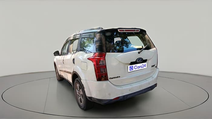 2012 Mahindra XUV500 W8, Diesel, Manual, 2,09,052 km, exterior