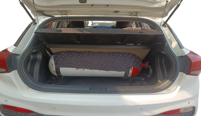 2019 Hyundai Elite i20 SPORTZ PLUS 1.2, CNG, Manual, 65,000 km, exterior