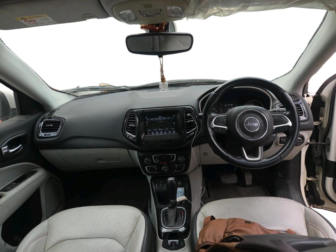 2017 Jeep Compass LIMITED (O) 1.4 PETROL AT, Petrol, Automatic, 74,585 km, interior