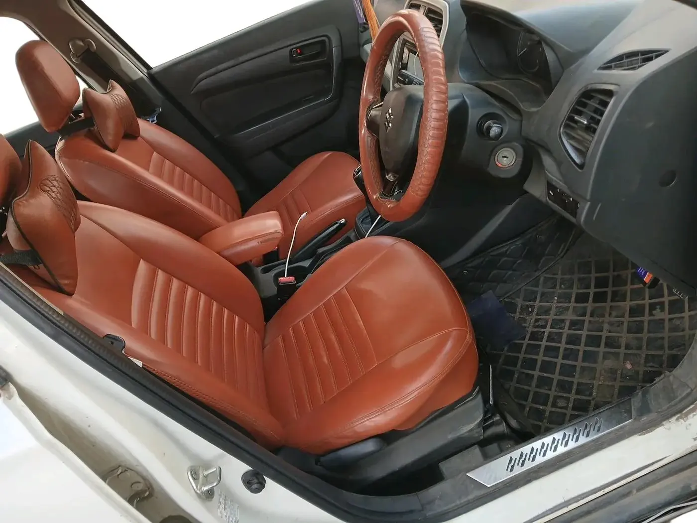 2017 Maruti Vitara Brezza VDI (O), Diesel, Manual, 1,46,603 km, interior