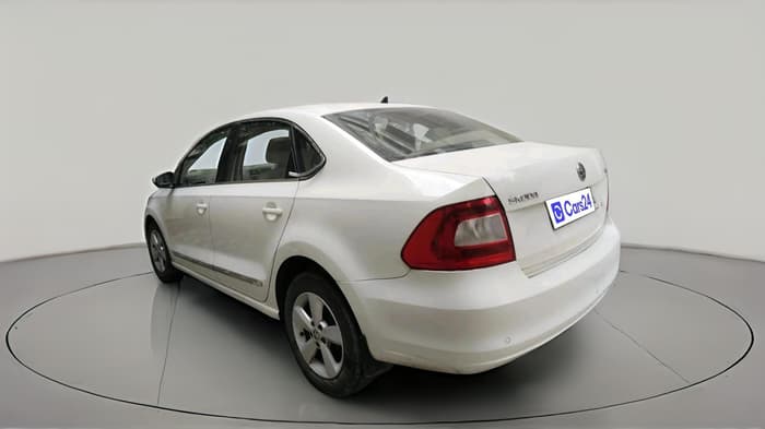 2016 Skoda Rapid AMBITION 1.5 TDI AT, Diesel, Automatic, 1,44,642 km, exterior