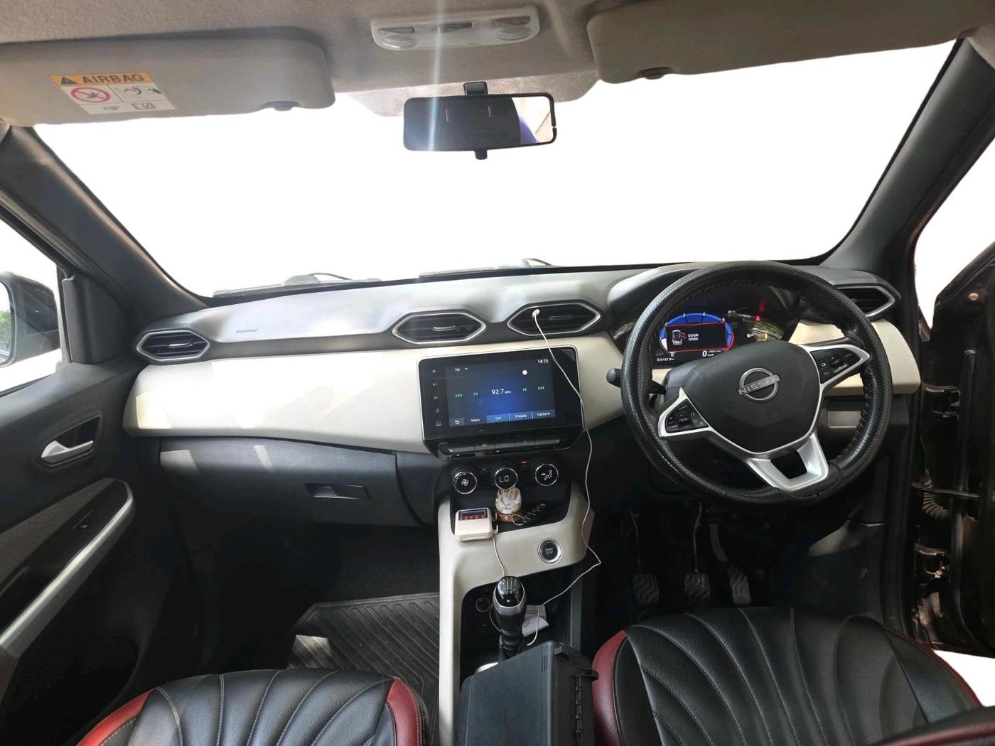 2021 Nissan MAGNITE XV MT, Petrol, Manual, 32,524 km, interior