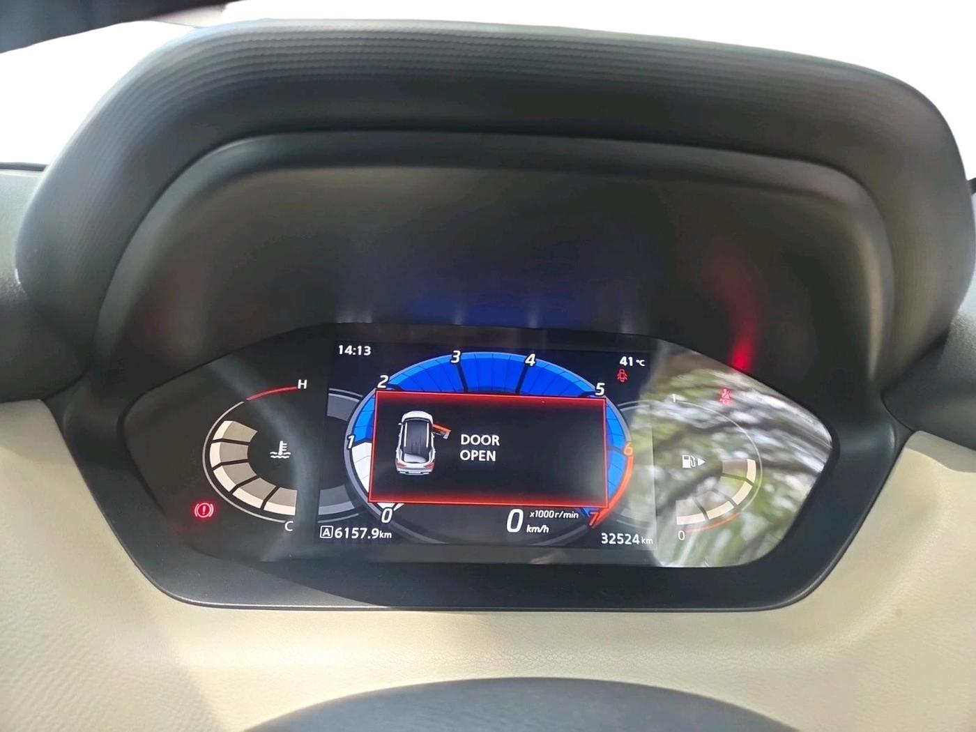 2021 Nissan MAGNITE XV MT, Petrol, Manual, 32,524 km, interior