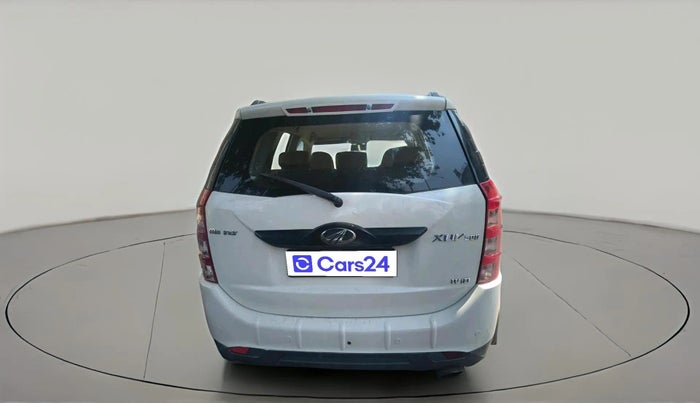 2017 Mahindra XUV500 W6, Diesel, Manual, 75,402 km, exterior