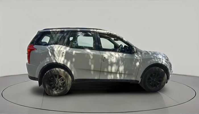 2017 Mahindra XUV500 W6, Diesel, Manual, 75,402 km, exterior