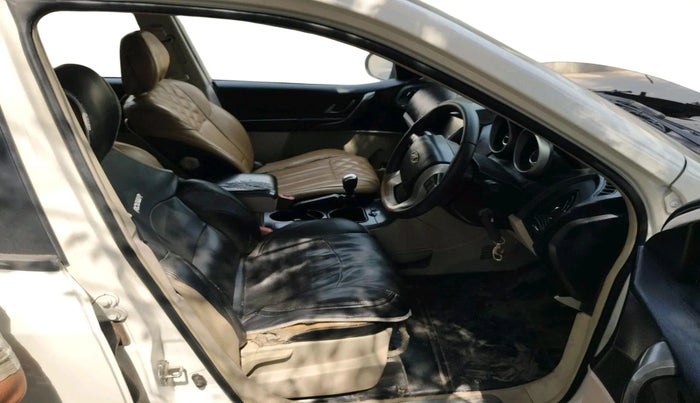 2017 Mahindra XUV500 W6, Diesel, Manual, 75,402 km, interior