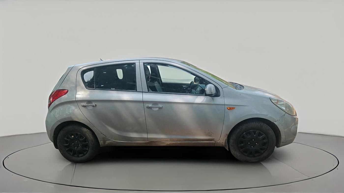 2012 Hyundai i20 MAGNA (O) 1.2, CNG, Manual, 1,76,070 km, exterior