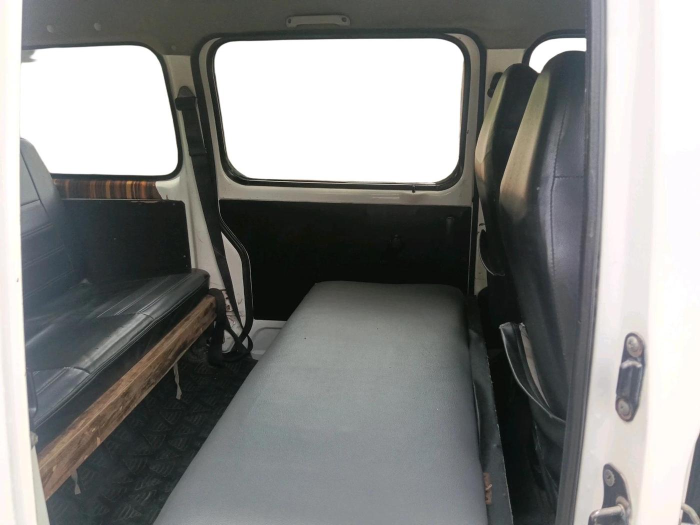 2019 Maruti Eeco 5 STR WITH A/C+HTR, CNG, Manual, 72,269 km, interior