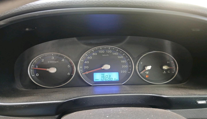 2012 Hyundai Santa Fe 2 WD, Diesel, Manual, 1,26,001 km, interior