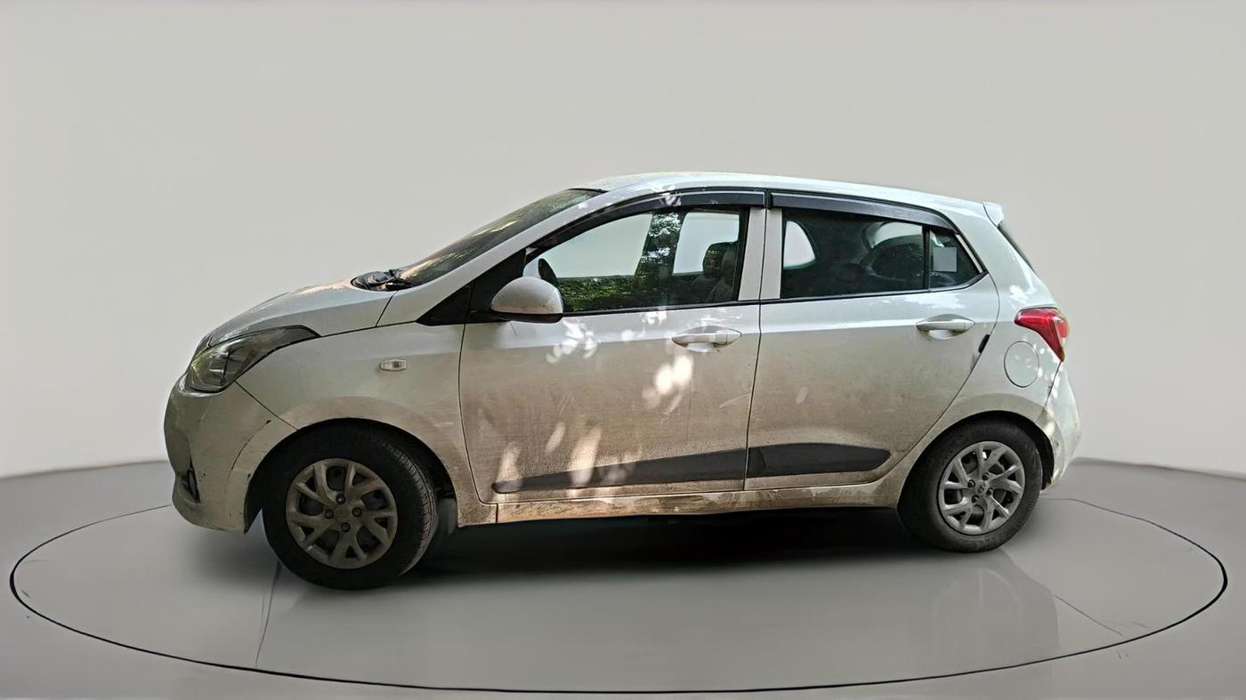 2017 Hyundai Grand i10 SPORTZ 1.2 KAPPA VTVT, CNG, Manual, 77,366 km, exterior