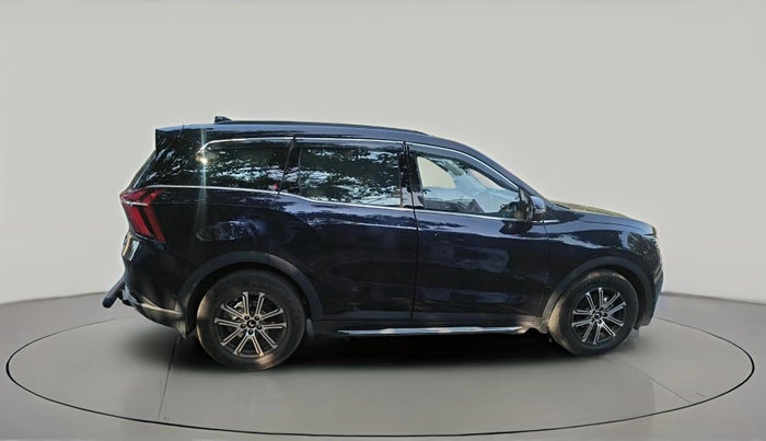 2025 Mahindra XUV700 AX 7 LUXURY D AT 7 STR, Diesel, Automatic, 3,236 km, exterior