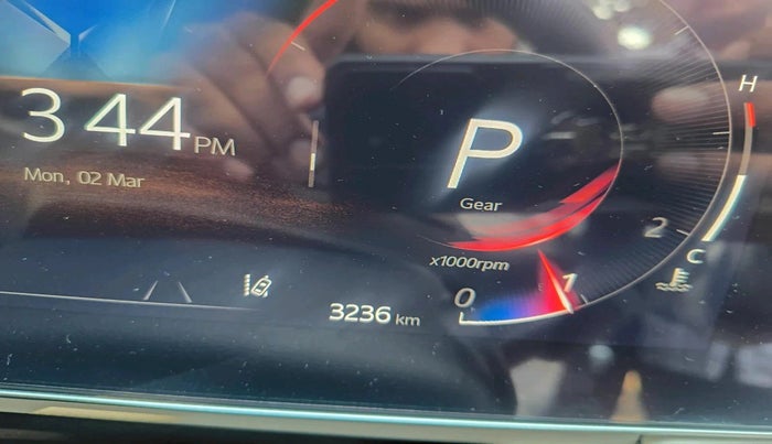 2025 Mahindra XUV700 AX 7 LUXURY D AT 7 STR, Diesel, Automatic, 3,236 km, interior