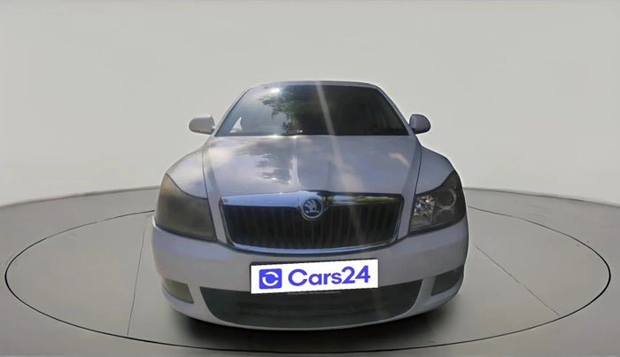 2013 Skoda Laura AMBITION 2.0 TDI CR MT, Diesel, Manual, 1,25,501 km, exterior