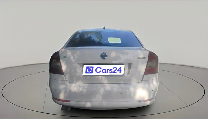 2013 Skoda Laura AMBITION 2.0 TDI CR MT, Diesel, Manual, 1,25,501 km, exterior