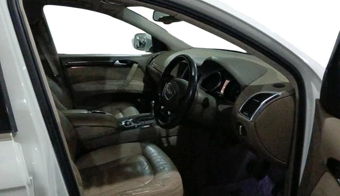2012 Audi Q7 3.0 TDI QUATTRO, Diesel, Automatic, 2,21,741 km, interior
