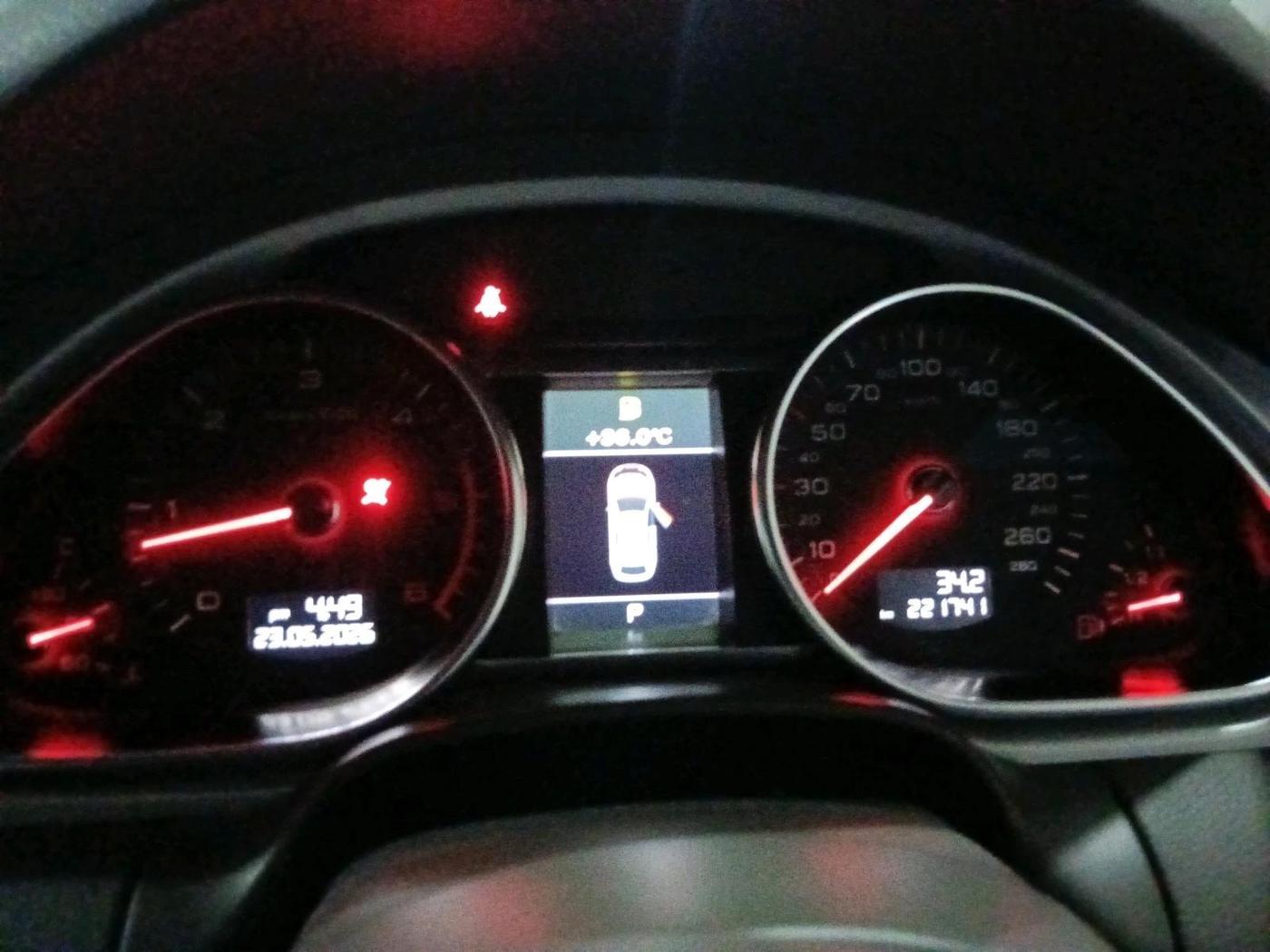 2012 Audi Q7 3.0 TDI QUATTRO, Diesel, Automatic, 2,21,741 km, interior
