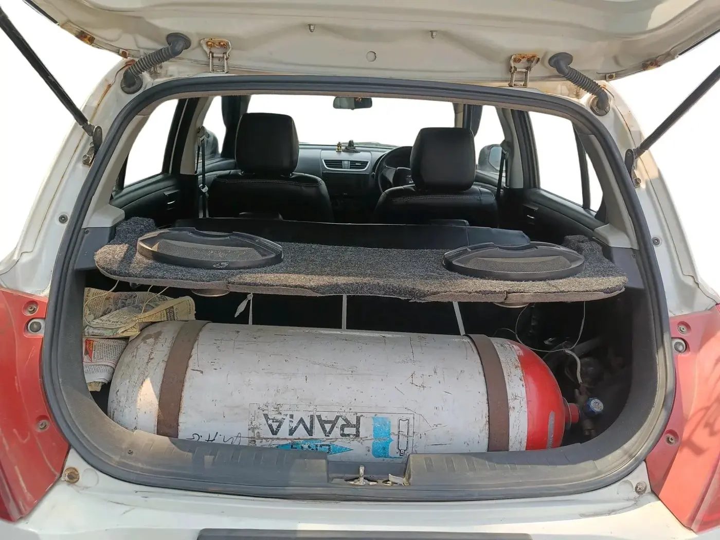 2013 Maruti Swift VXI, CNG, Manual, 1,00,640 km, exterior