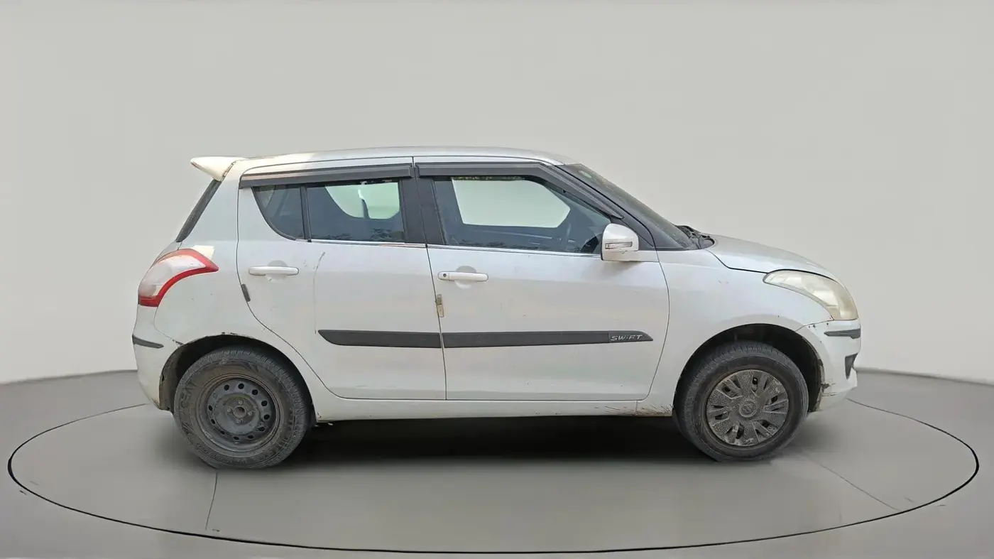 2013 Maruti Swift VXI, CNG, Manual, 1,00,640 km, exterior