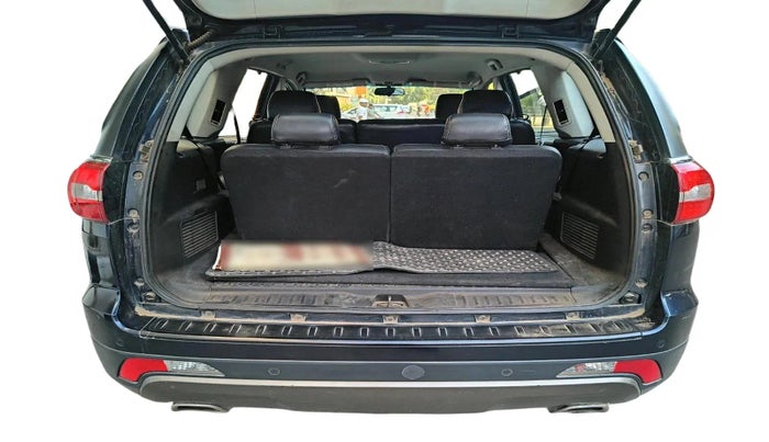 2018 Tata Hexa XM 4X2 7 STR, Diesel, Manual, 98,108 km, exterior