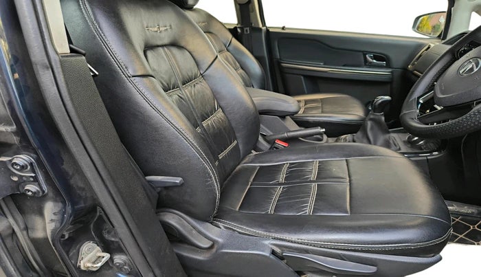 2018 Tata Hexa XM 4X2 7 STR, Diesel, Manual, 98,108 km, interior