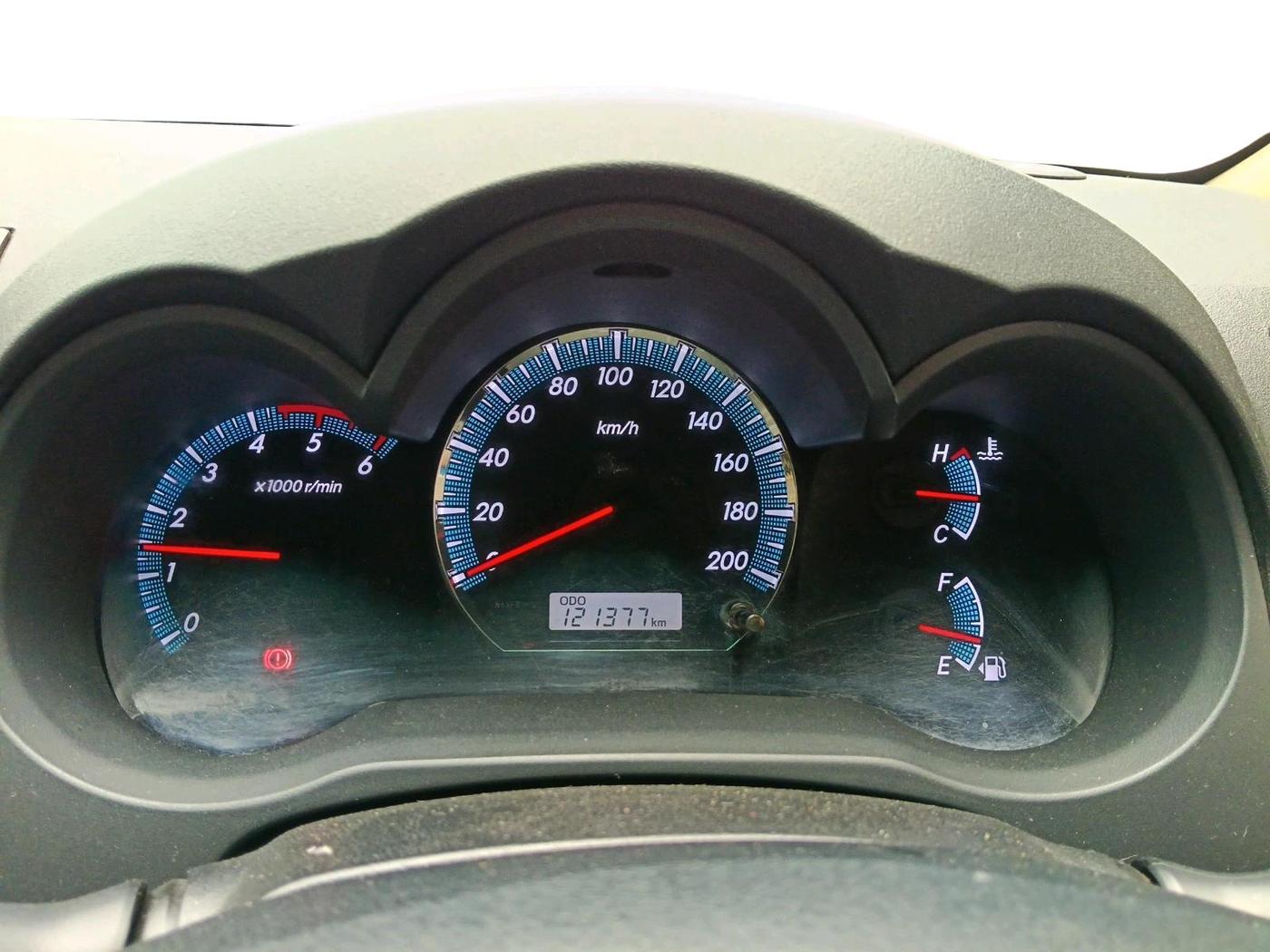 2014 Toyota Fortuner 3.0 4X2 MT, Diesel, Manual, 1,21,377 km, interior