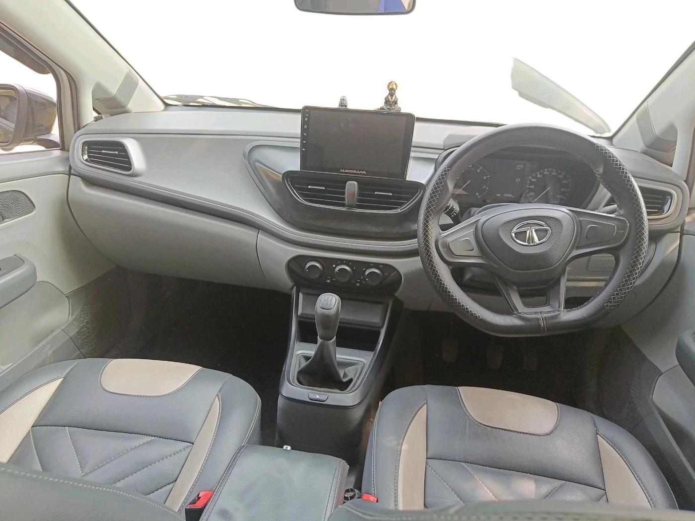 2021 Tata ALTROZ XE PETROL, Petrol, Manual, 25,089 km, interior
