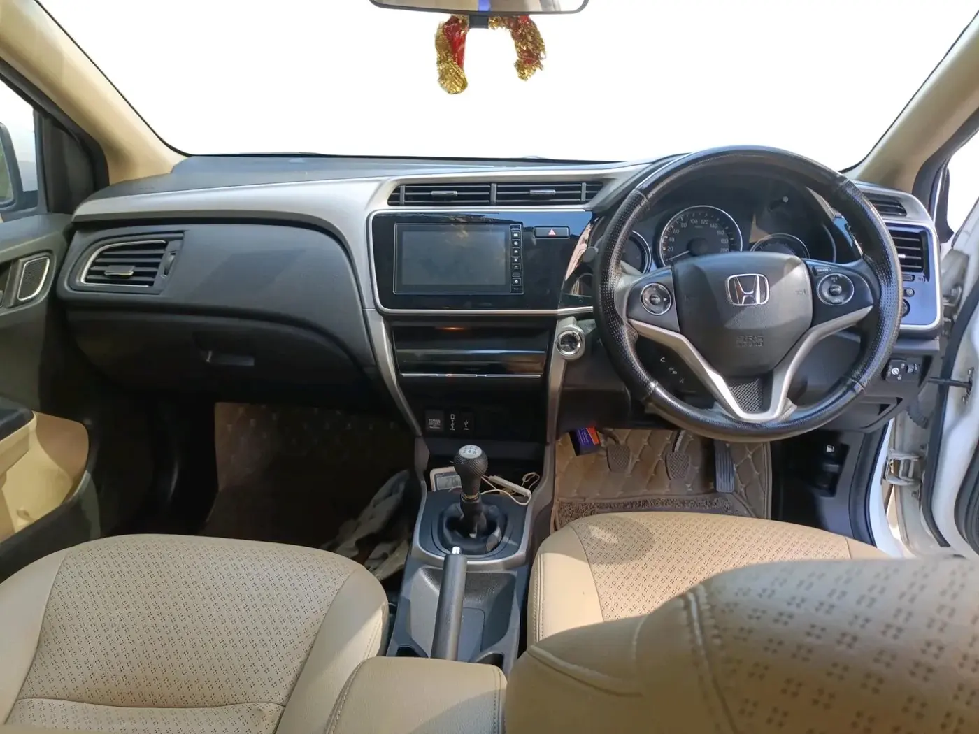 2021 Honda City 1.5L I-VTEC V MT 4TH GEN, CNG, Manual, 75,297 km, interior