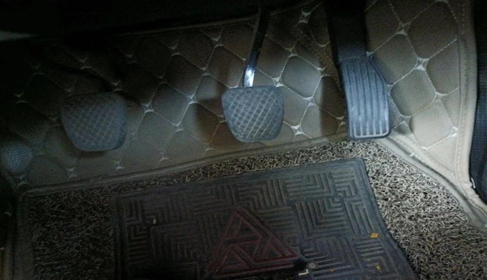 2021 Honda City 1.5L I-VTEC V MT 4TH GEN, CNG, Manual, 75,297 km, interior