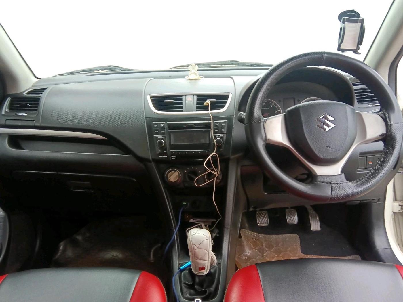2015 Maruti Swift VDI, Diesel, Manual, 1,70,733 km, interior